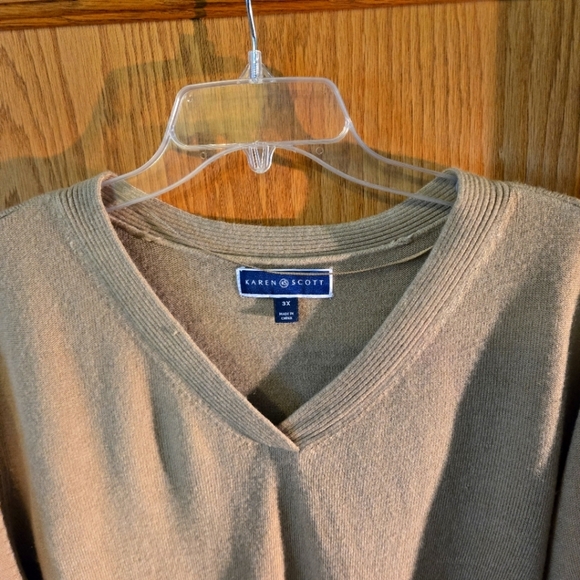 Karen Scott Tan Oversized v-neck Sweater Long Sleeved Ribbed Cuffs Women size 3X - Picture 4 of 8